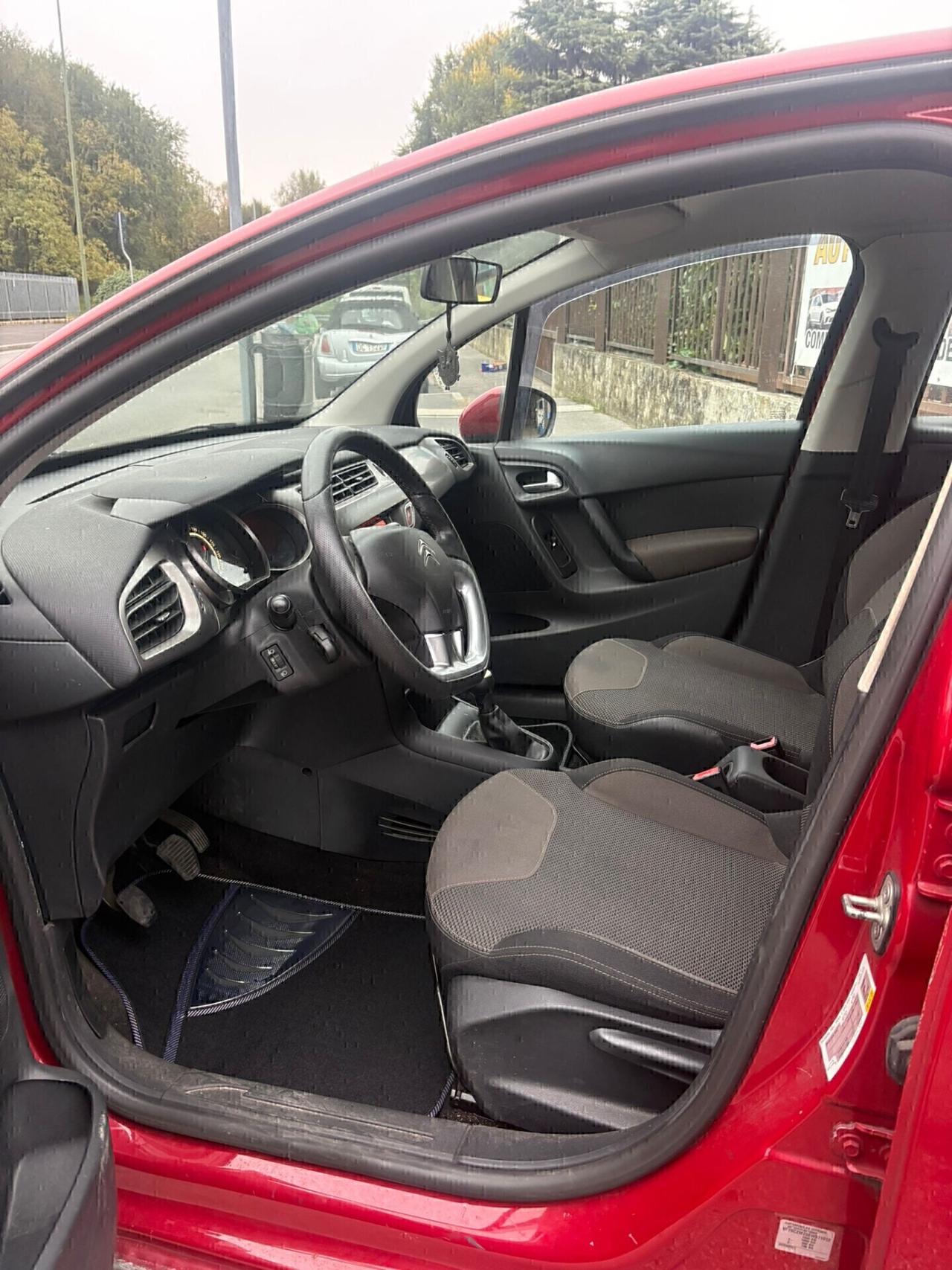 Citroen C3 PureTech 82 Attraction Van