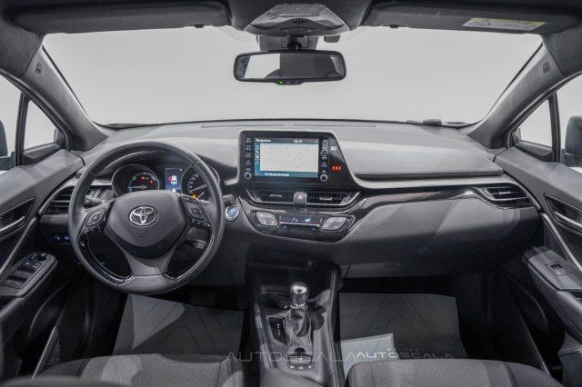 TOYOTA C-HR 1.8 Hybrid E-CVT Business