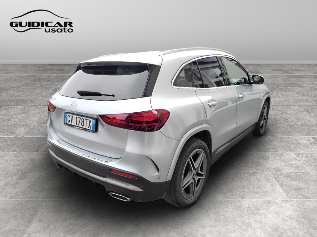 Mercedes-Benz GLA-H247 2023 - GLA 180 d AMG Line Advanced Plus auto