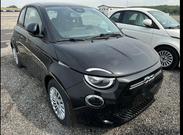 FIAT 500e Berlina 42 kWh