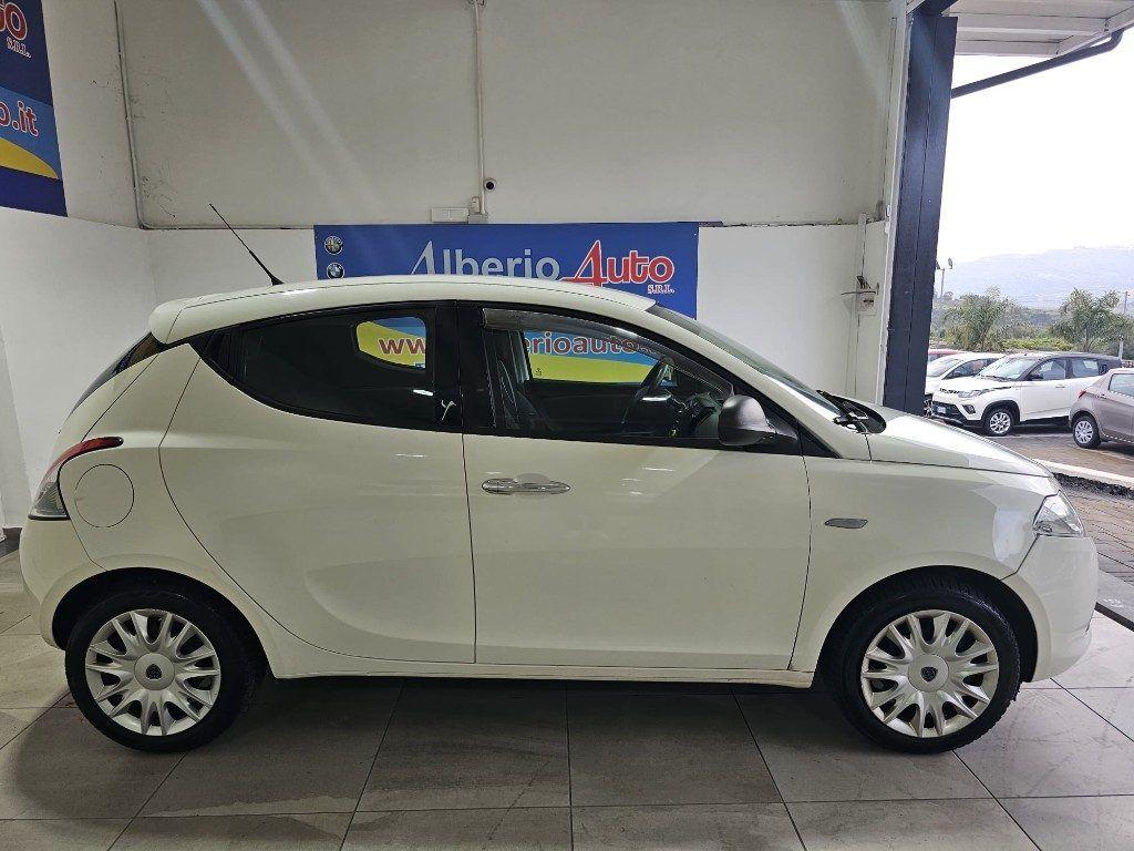 Lancia Ypsilon 1.2 69 CV 5 porte Silver