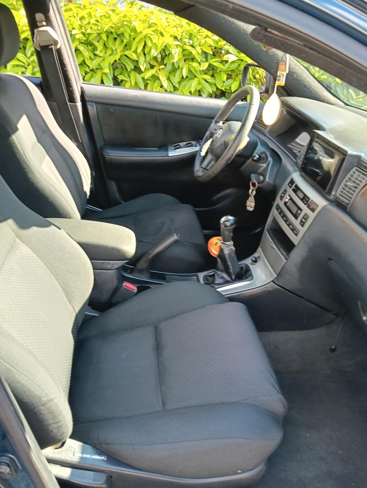 Toyota Corolla 2.0 16V D-4D 5 porte