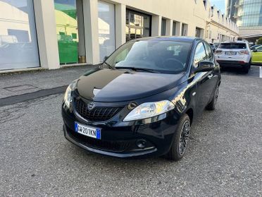 Lancia Ypsilon 1.0 FireFly 5 porte S&S Hybrid Oro