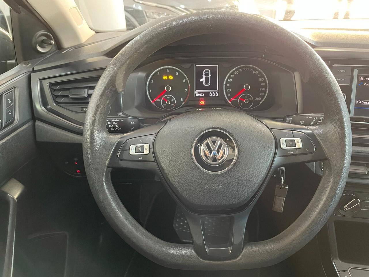 VOLKSWAGEN POLO VI 1.0 65CV NEOPATENTATI 2018