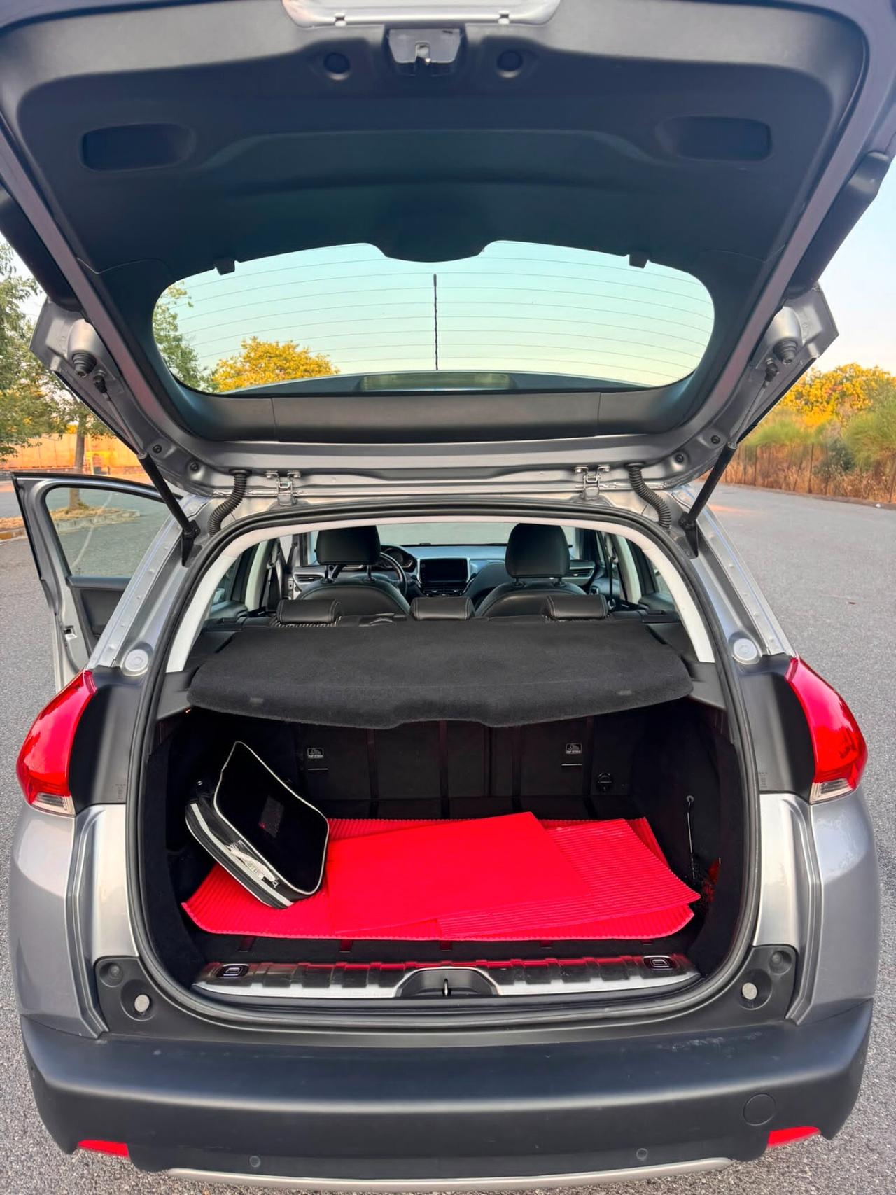 Peugeot 2008 Allure 1.6 diesel