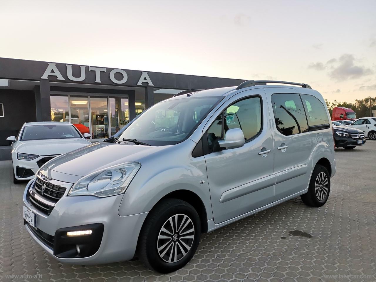 PEUGEOT Partner Tepee BlueHDi 100 Outdoor