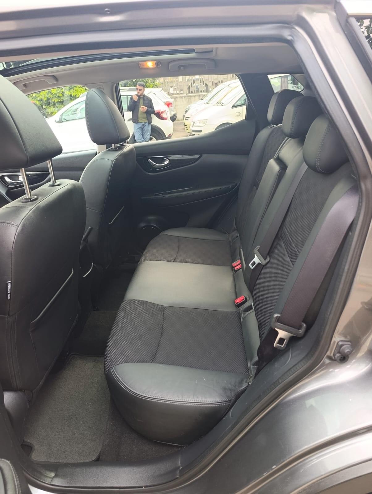 Nissan Qashqai 1.6 dCi x-tronic black edition 2017