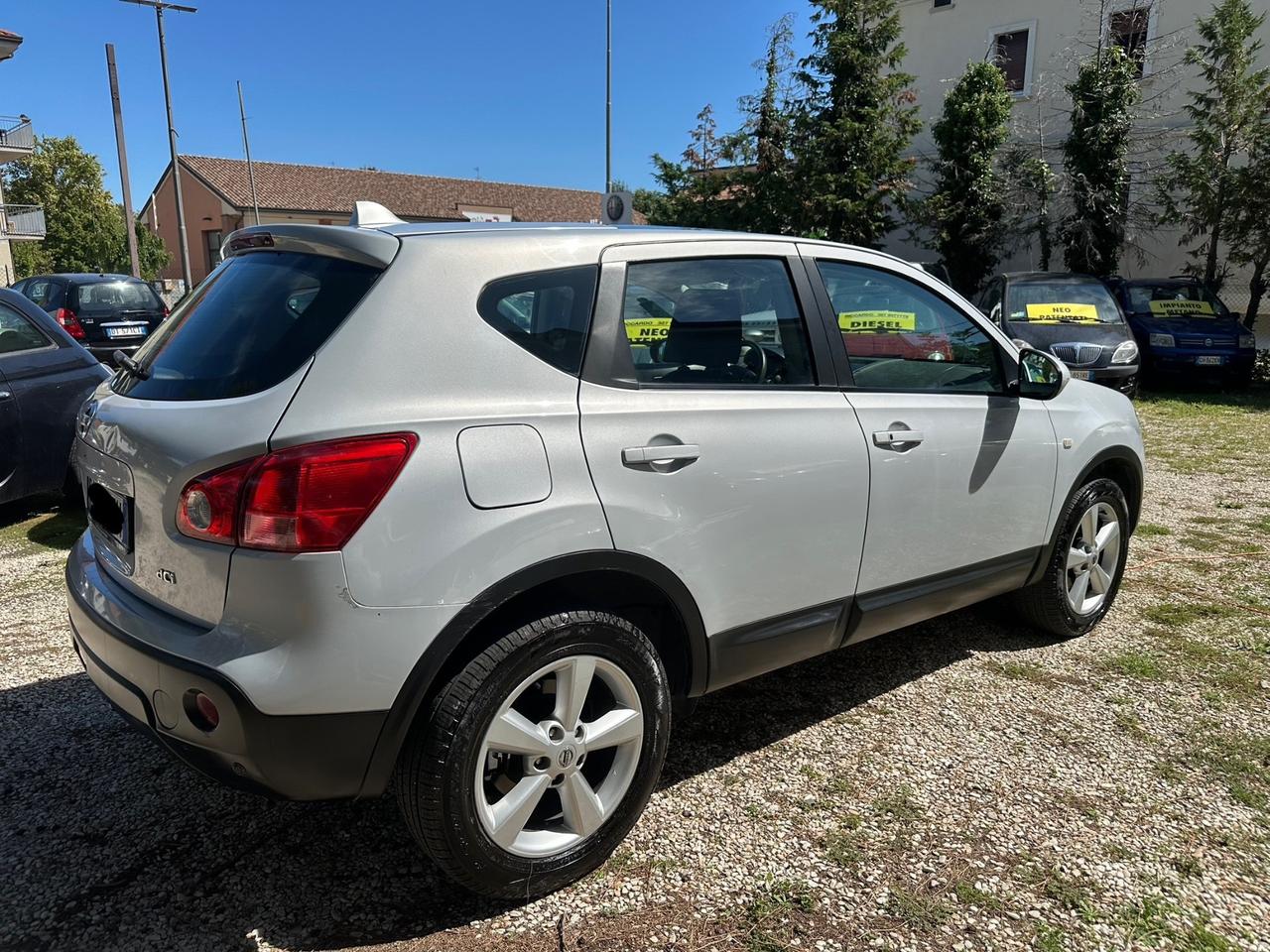 Nissan Qashqai 2.0 dCi DPF 4WD Tekna