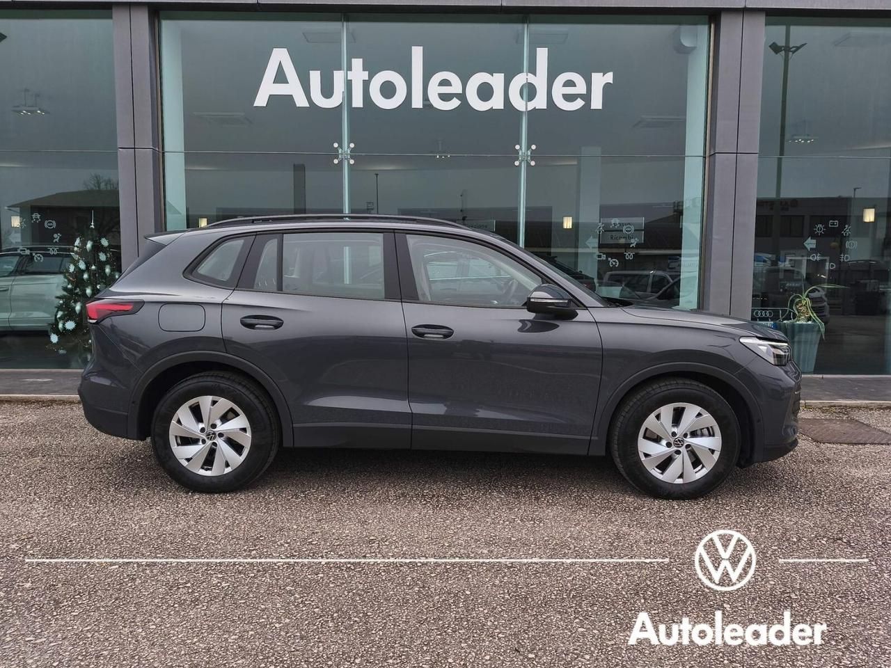 VW Tiguan 2.0 TDI 150 CV DSG Life SOLO 9mila Km