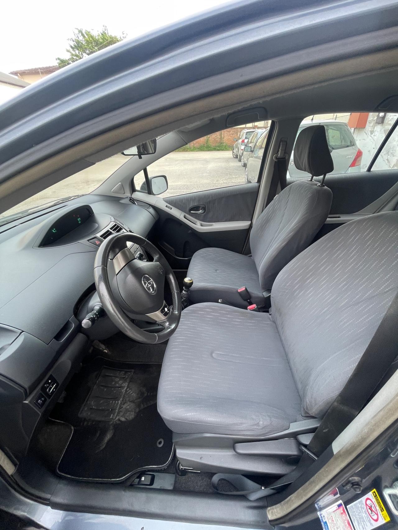 Toyota Yaris 1.3 5 porte Sol