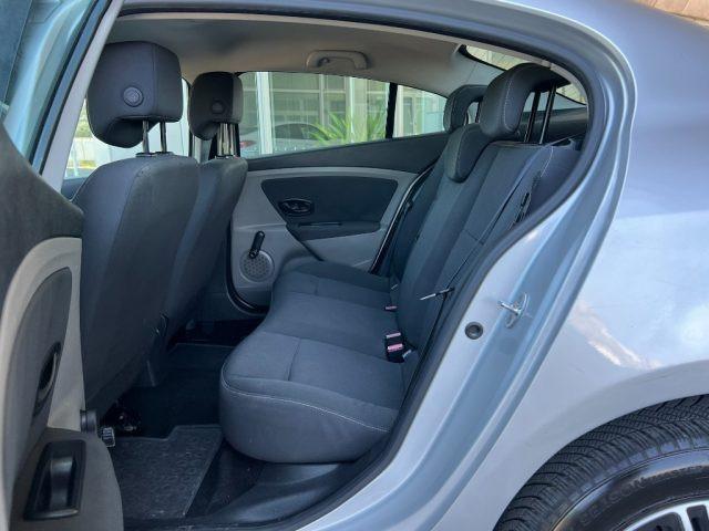 RENAULT Fluence 1.6 i 110CV Expression