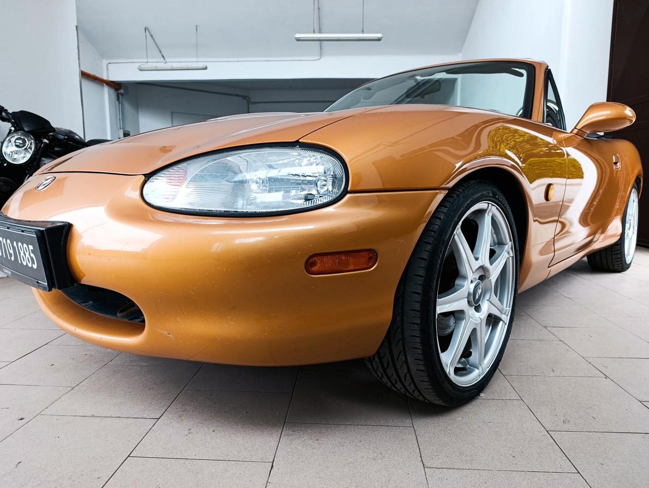 Mazda MX-5 1.8i 16V cat 10th Anniversary