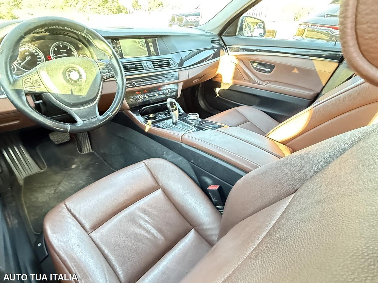 BMW 520 D TOURING navi led xenon pelle