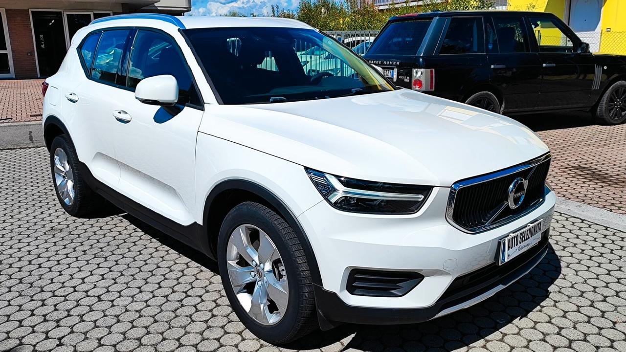 Volvo XC40 D3 AWD Geartronic Momentum