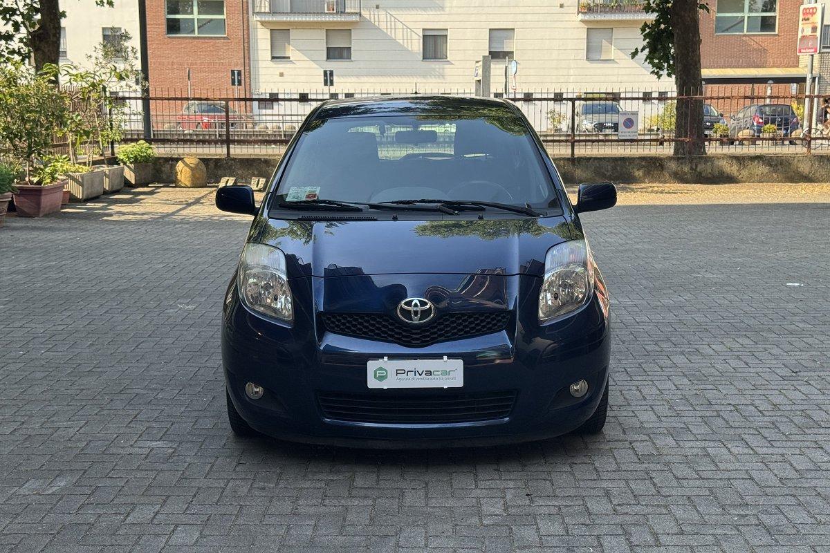 TOYOTA Yaris 1.4 D-4D DPF 5 porte Sol