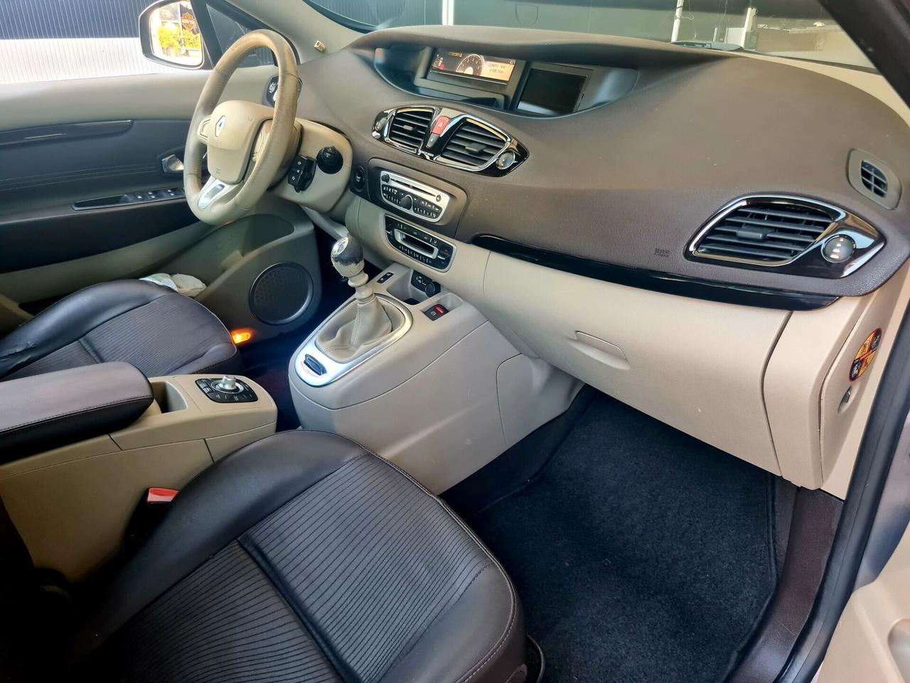Renault Scenic 1.5 dCi 110CV *NAVI*GANCIO*TETTO**