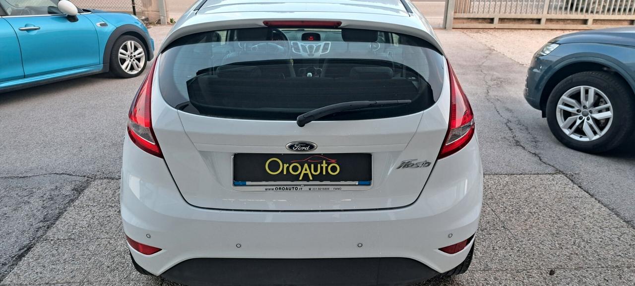 Ford Fiesta 1.4 TDCi 70CV 3 porte Titanium