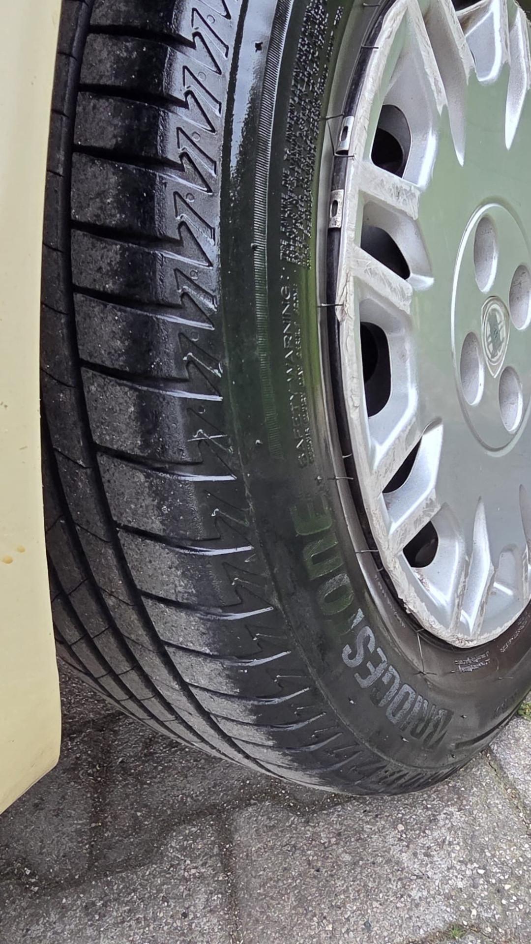 Lancia Ypsilon 1.3 MJT 69CV CAMBIO AUTOMATICO