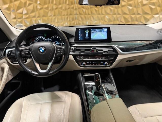 Bmw 530 530d xDrive Touring Luxury