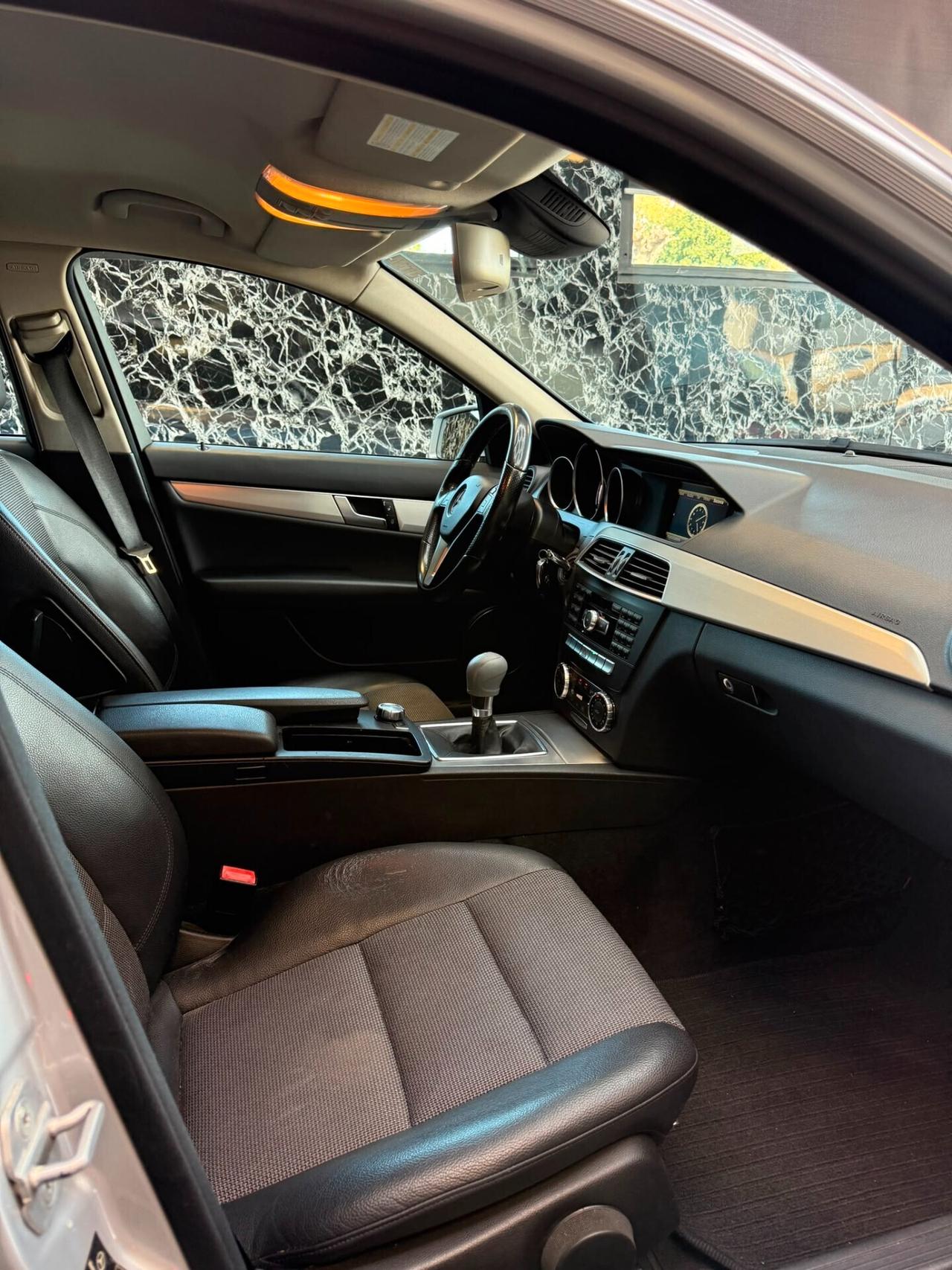 Mercedes-benz C 220 CDI BlueEFFICIENCY Avantgarde