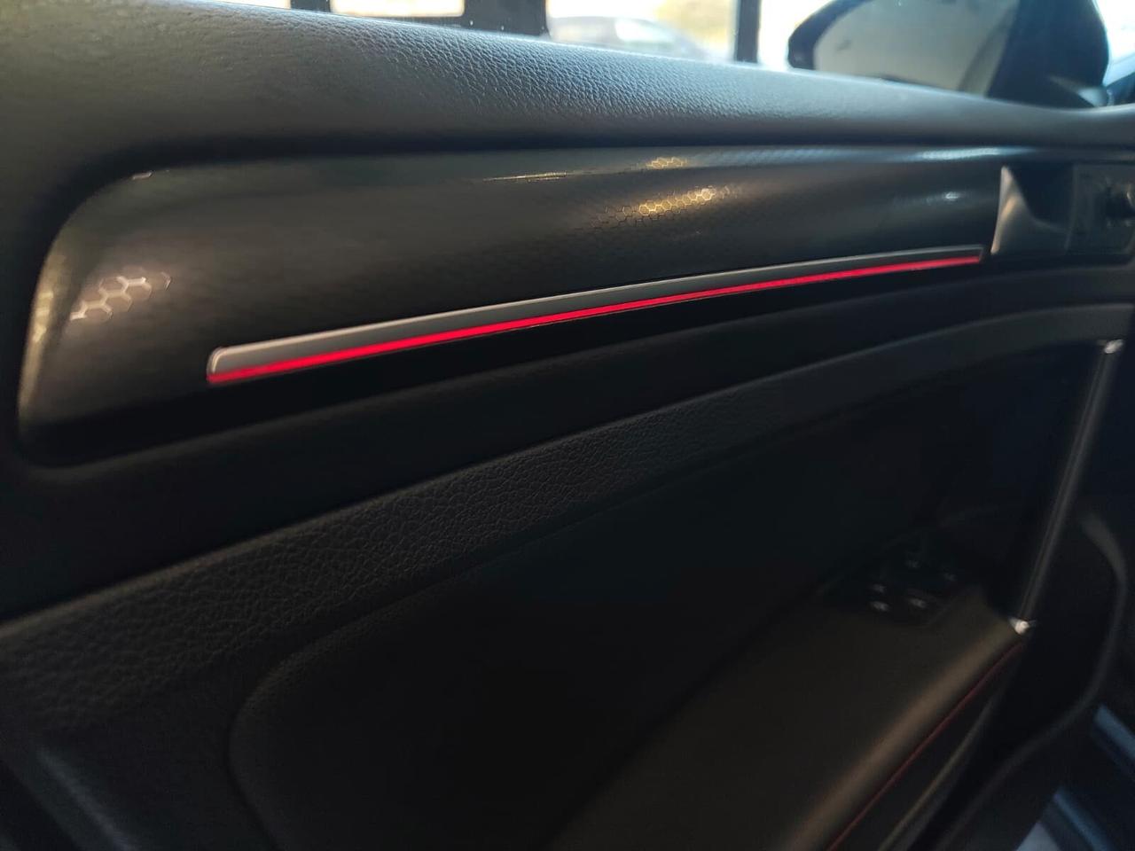 Volkswagen Golf GTI Performance 245CV DSG