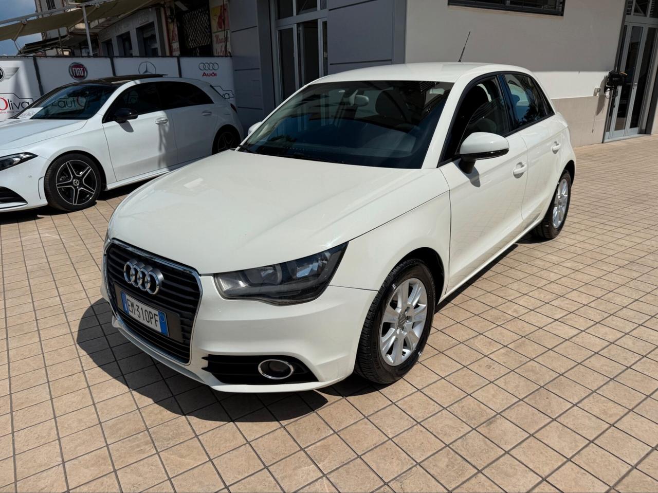 Audi A1 1.6 TDI 105 CV 5 PORTE Ambition Manuale PERFETTA