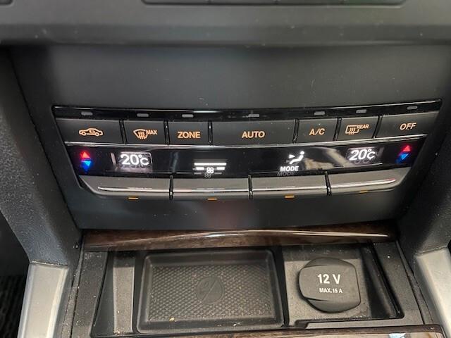 Mercedes-benz E 200 CGI BlueEFFICIENCY Elegance