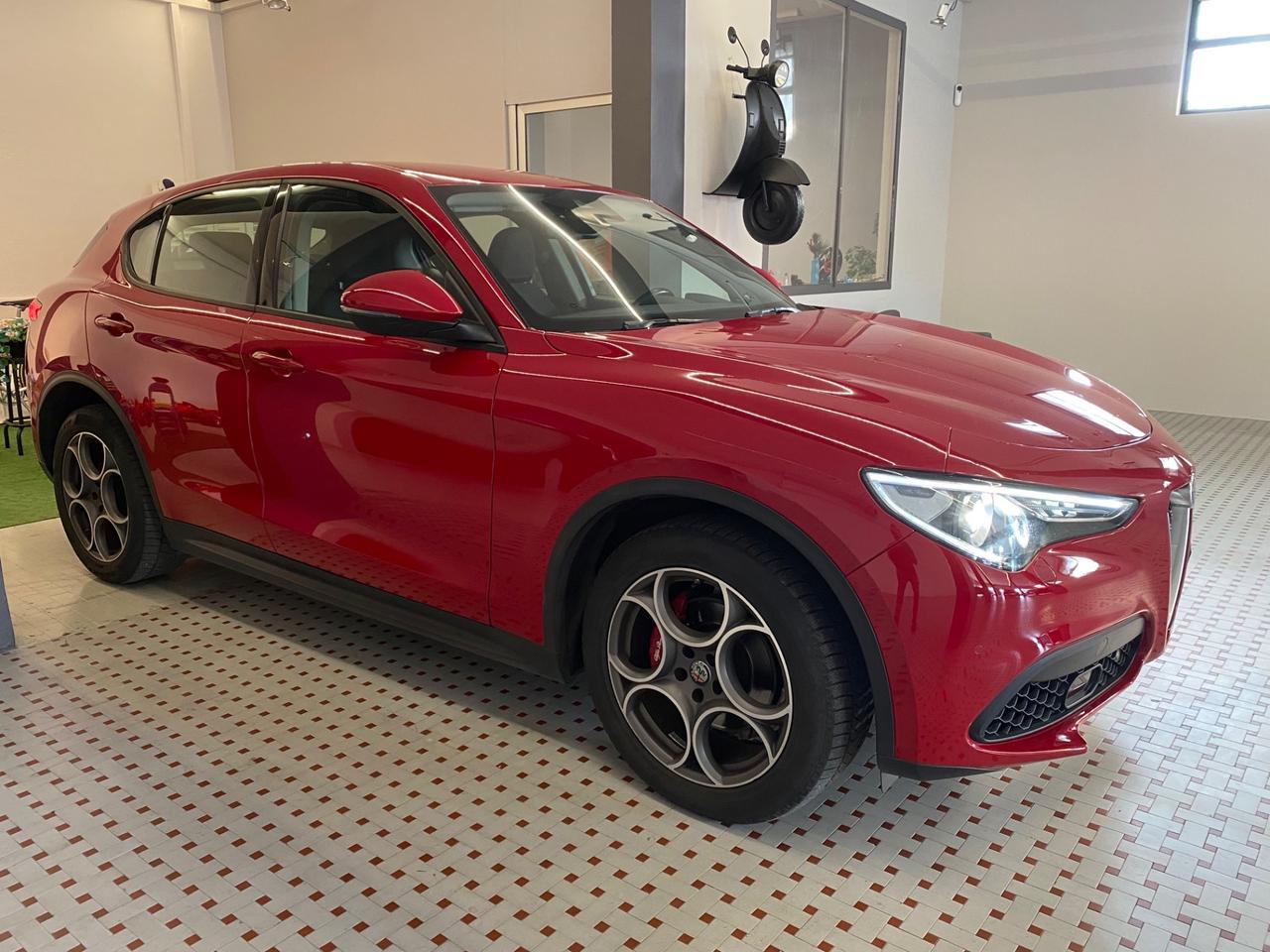 Alfa Romeo Stelvio 2.2 Versione "Rosso Edizione" Aziendale
