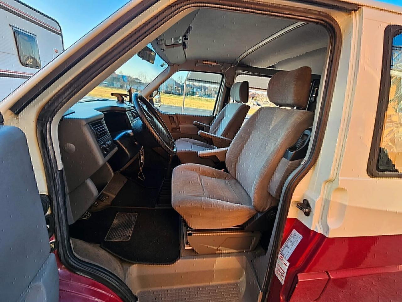 vw caravelle semicamperizzato 9 posti 2 letto valutiamo usato/scambio
