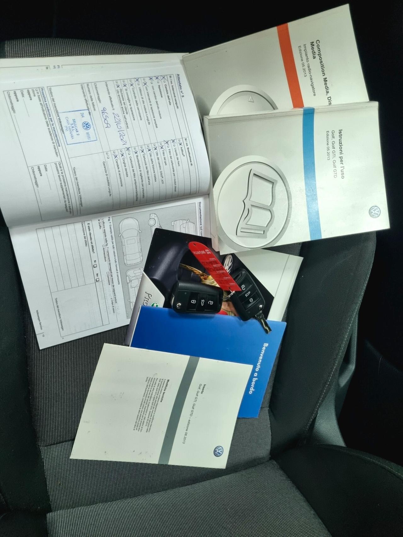 VOLKSWAGEN GOLF 1.6 TDI 90CV TECH&SOUND
