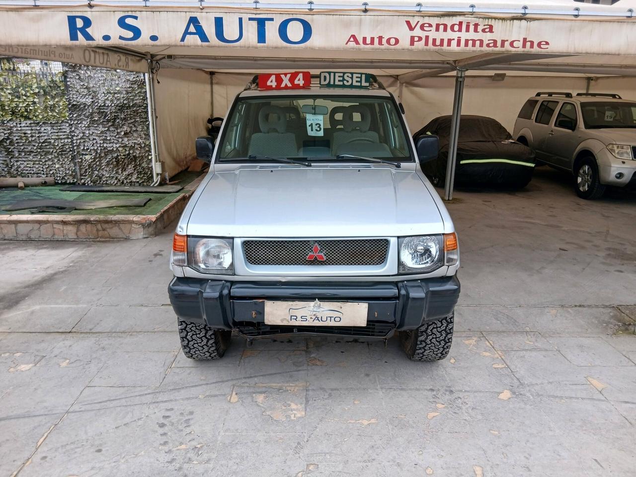 Mitsubishi Pajero 2.5 TDI 3p gancio traino 98