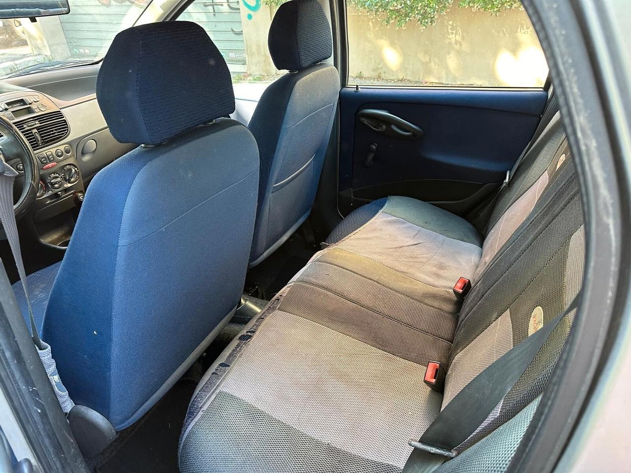 Fiat Punto 1.9 JTD 5 porte HLX