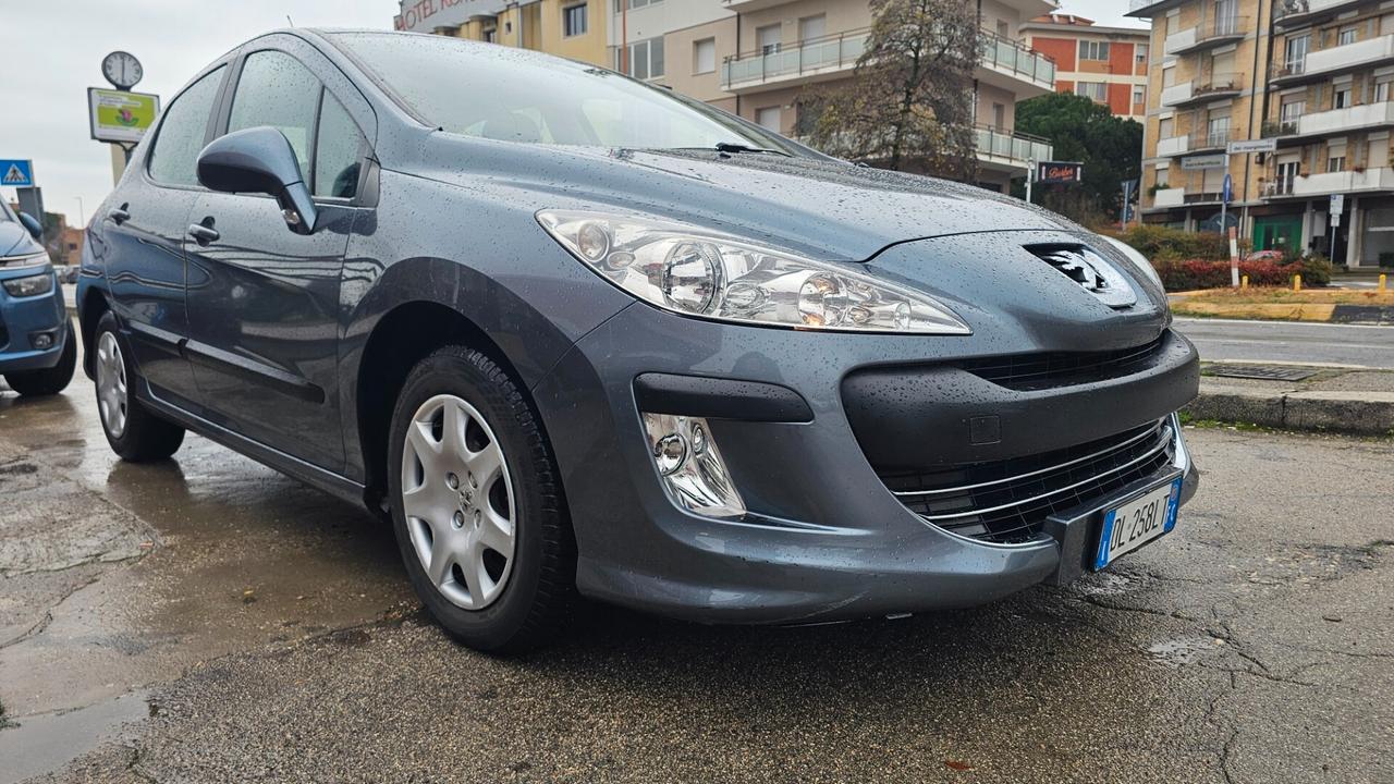 Peugeot 308 1.6 HDi 90CV 5p. Tecno