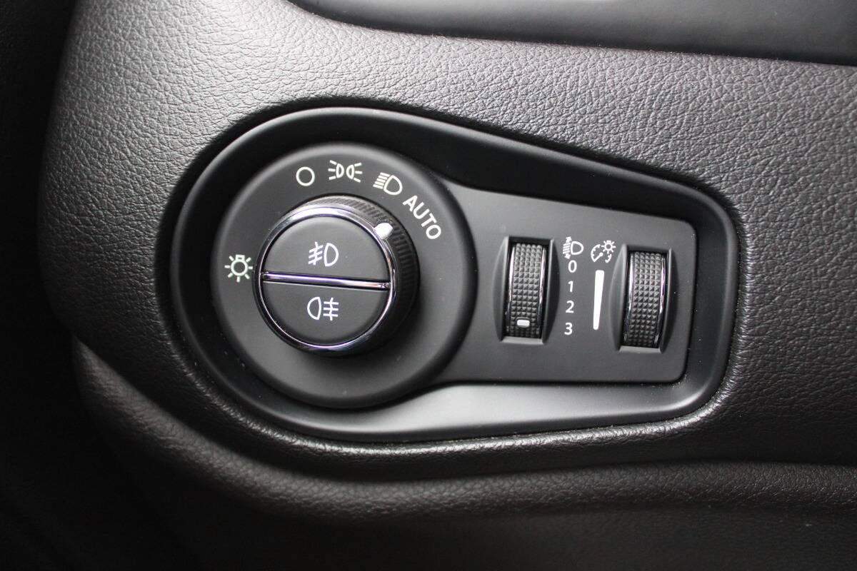 Jeep Renegade 1.5 turbo t4 mhev Limited 130cv dct Con CARPLAY