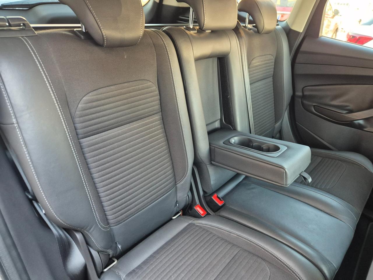 Ford Kuga 2.0 TDCI 150 CV S&S 2WD Titanium