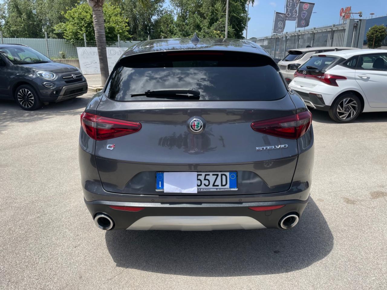 Alfa Romeo Stelvio a*f*f*a*r*e