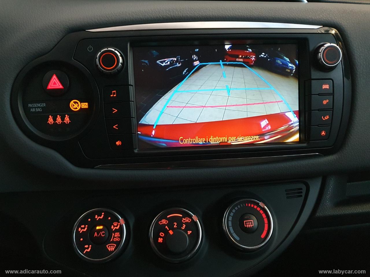 TOYOTA Yaris 1.0 5p.