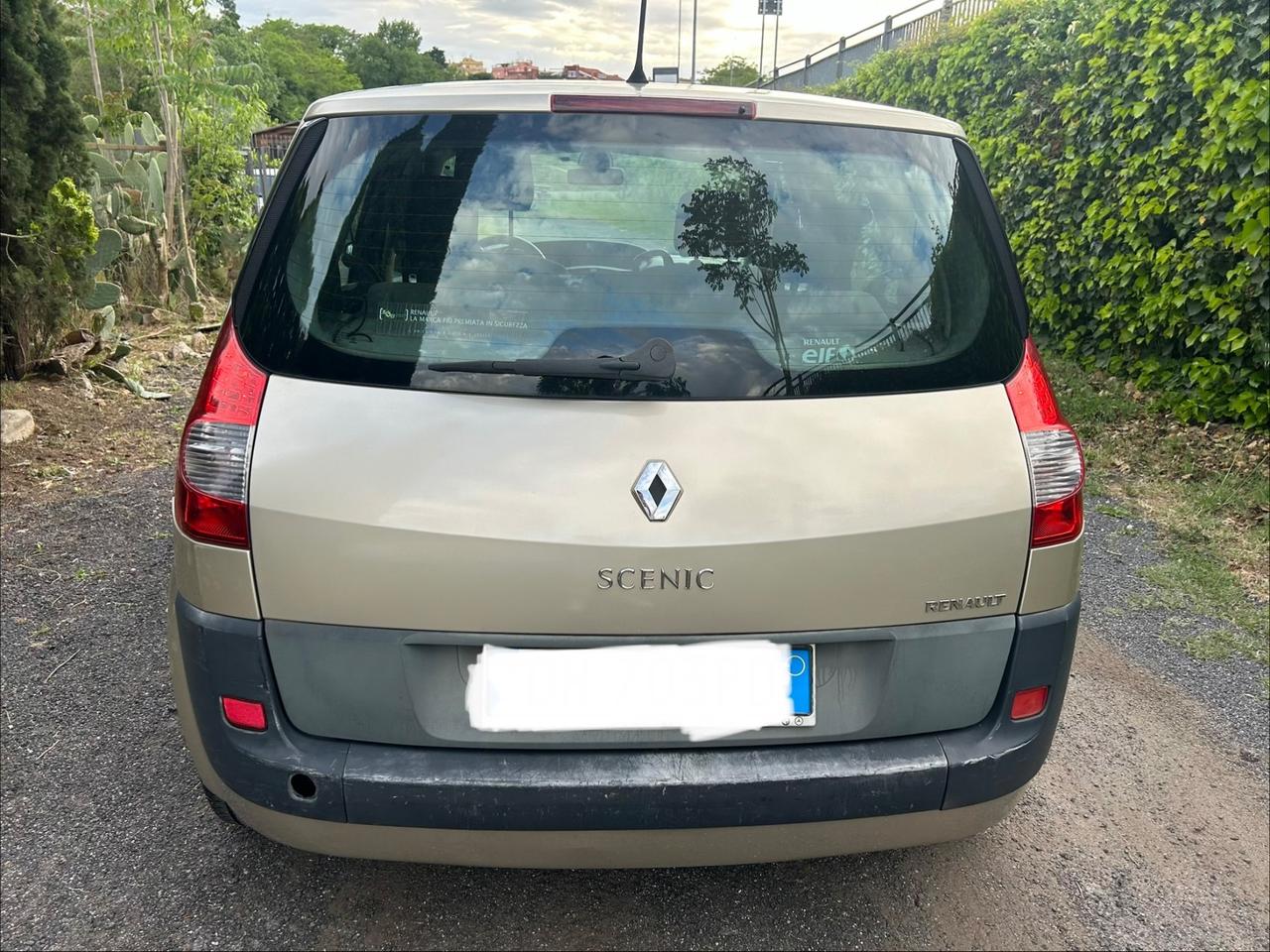 Renault Scenic 1.9 dCi Dynamique