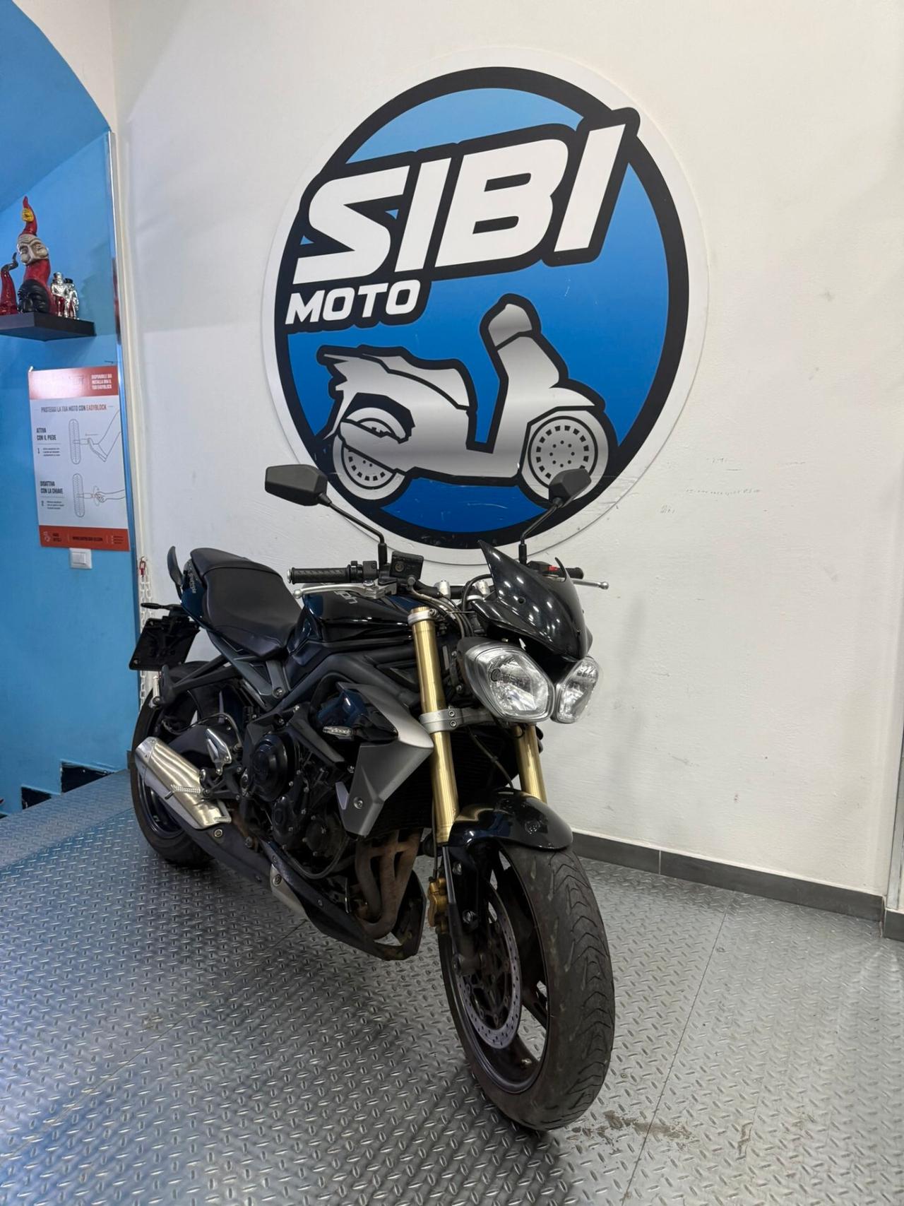 Triumph Speed Triple 675