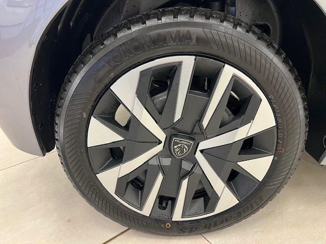 PEUGEOT 208 II 2023 - 1.2 hybrid Style 110cv e-dcs 6