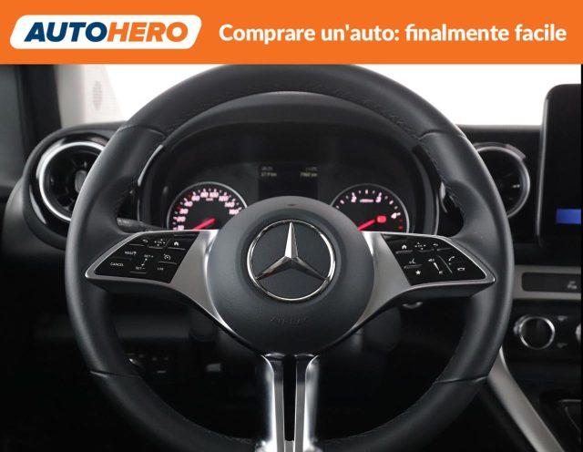 MERCEDES-BENZ T 180 d Long