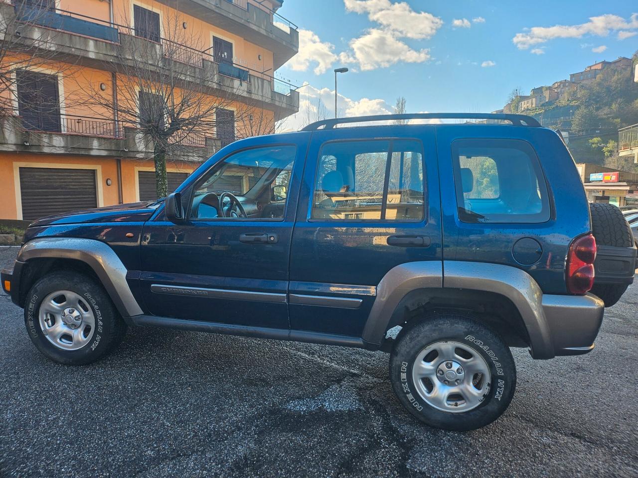Jeep Cherokee 2.8 CRD Sport 4x4 con RIDOTTE