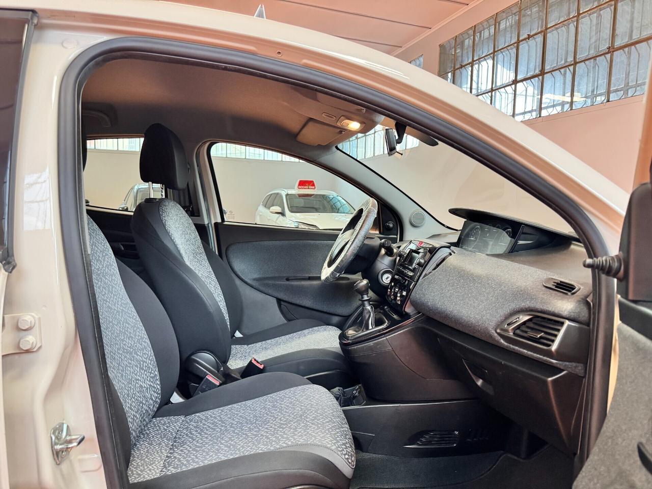 Lancia Ypsilon 1.2 69 CV 5 porte GPL Ecochic Gold