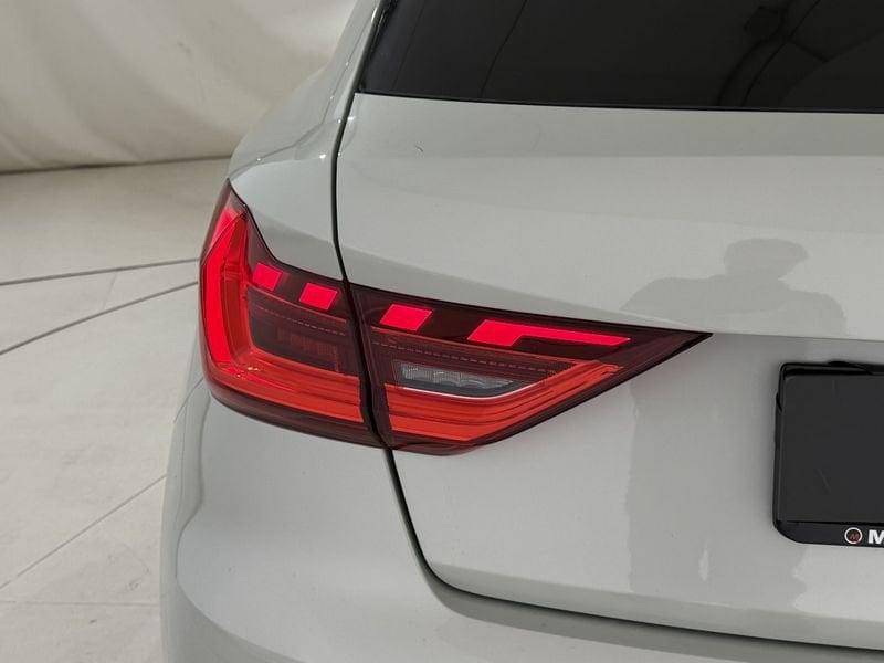 Audi A1 Sportback 30 TFSI S Identity Black