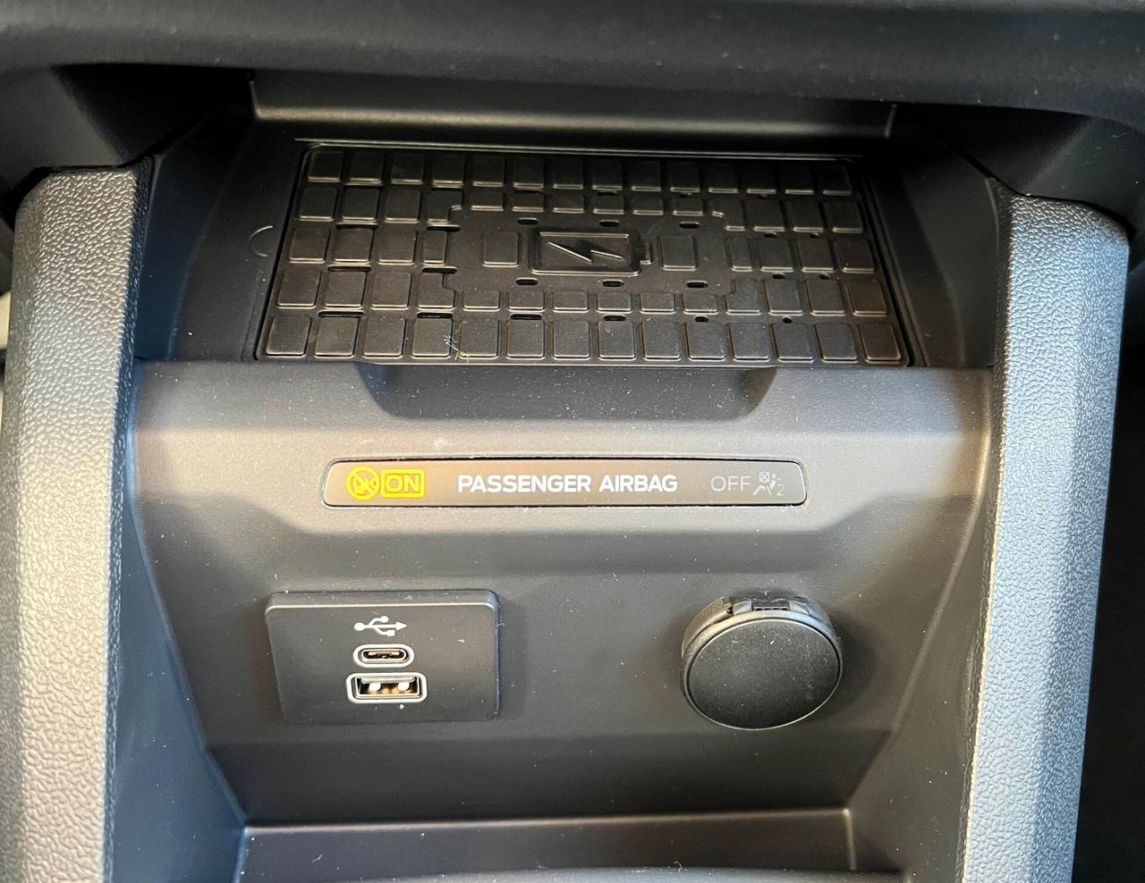 Ford Tourneo Courier 1.0 EcoBoost Active