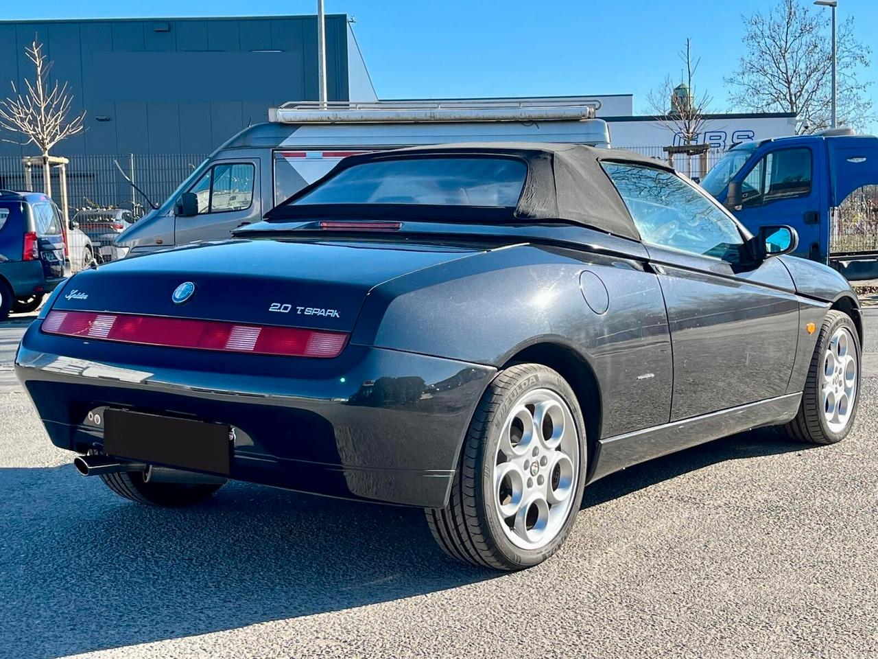 Alfa Romeo GTV Spider 2.0i 16V Twin Spark cat L