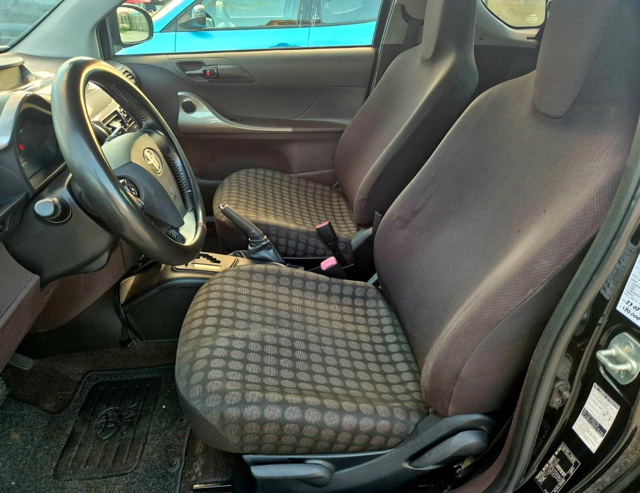 Toyota iQ 1.0 cambio automatico