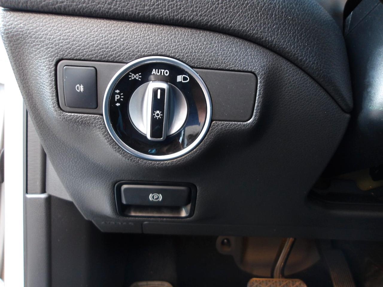 Mercedes GLA 200 d Premium auto
