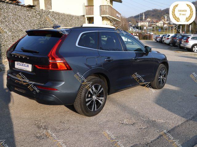 VOLVO XC60 B4 (d) awd Geartronic Momentum (GOOGLE)