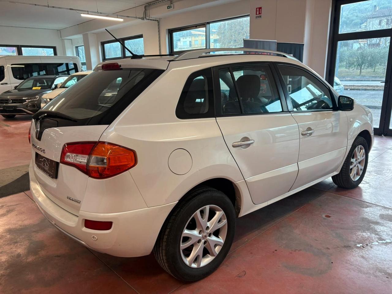 RENAULT KOLEOS 4X4 RUOTE MOTRICI Diesel 2.0 CV 150 con Km 218.184 tagliandati garanzia 12 mesi